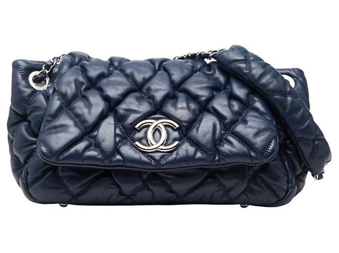 Borsa a tracolla Chanel Matelassé Bubble Quilted Blu navy