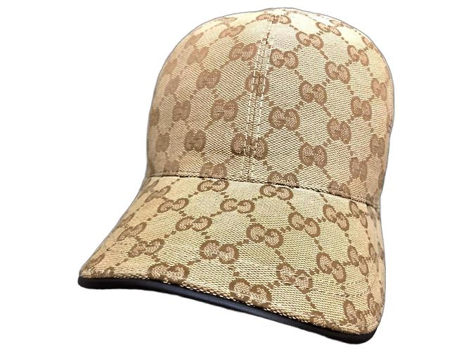 Boné Gucci GG Monogram Marrom