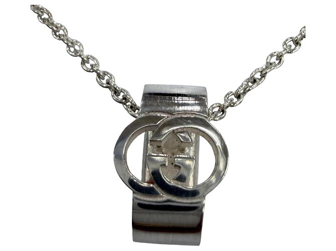Colar com pingente Interlocking G Gucci Prata