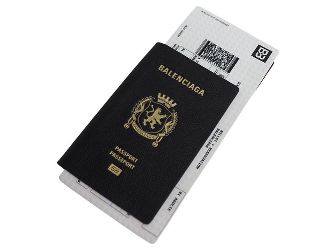 Cartera larga para pasaporte Balenciaga