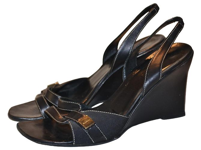 Max Mara Sandali con Zeppa in Pelle Nera Nero