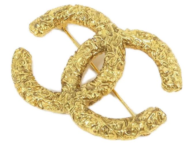 Timeless Chanel 02242 Gold Brosche Golden