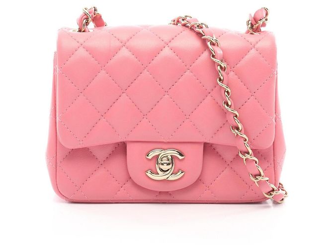 Bolsa de Ombro Chanel Mini Matelassé Rosa