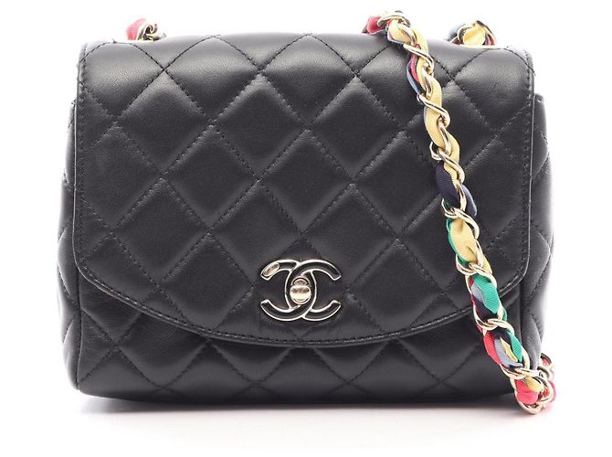 Borsa a tracolla Chanel Matelassé nera Nero