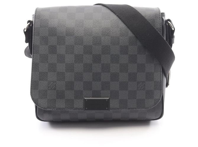 Sac à bandoulière Louis Vuitton District PM Damier Graphite Noir