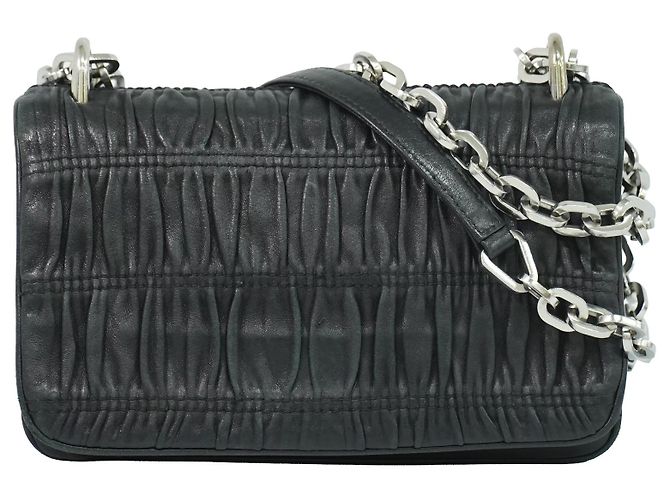 Prada Compartment Chain Flap Nappa Gaufre Small Negro