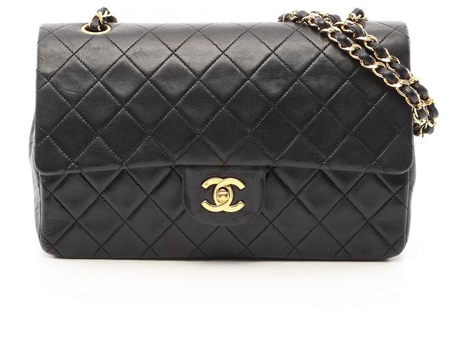 Chanel Matelassé Double Flap Schultertasche Schwarz