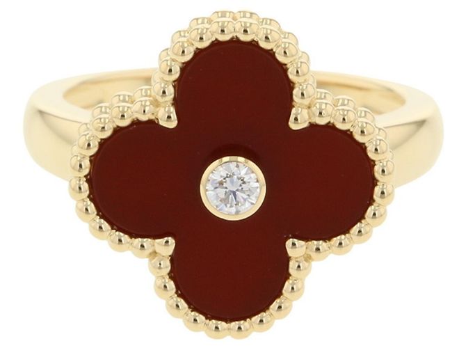 Autre Marque Van Cleef & Arpels Alhambra Ring in Gelbgold