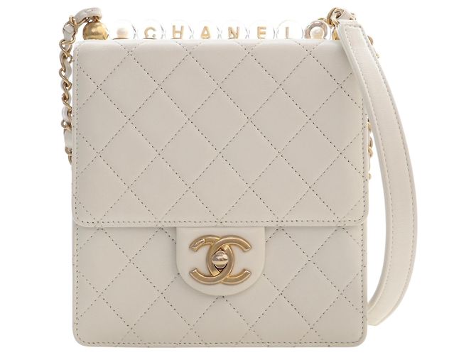 Chanel White Small Quilted Lambskin Chic Pearls Flap Blanco