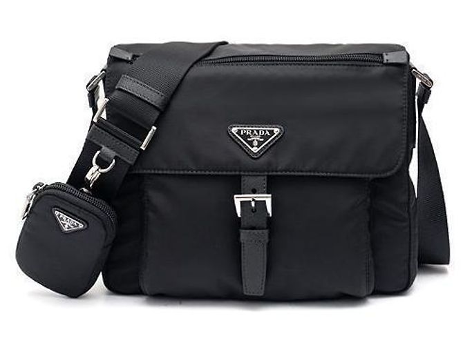 Prada Bolsa de Ombro em Re-Nylon Preto