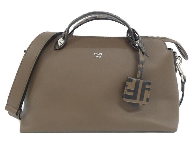 Bolsa Fendi By The Way Medium Marrom