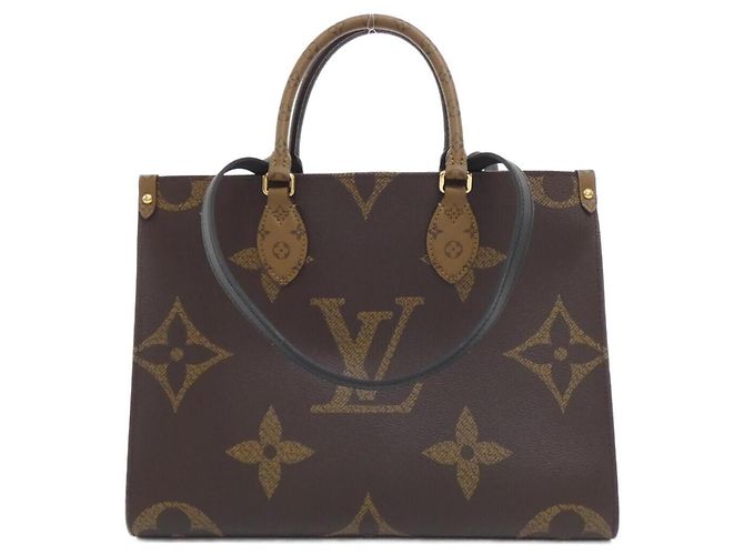 Bolsa Louis Vuitton Monogram Giant OnTheGo MM Marrom