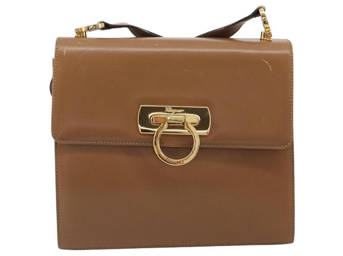 Salvatore Ferragamo Gancini em couro