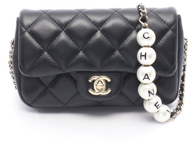 Timeless Borsa a Spalla Chanel Matelassé Small Flap Nero