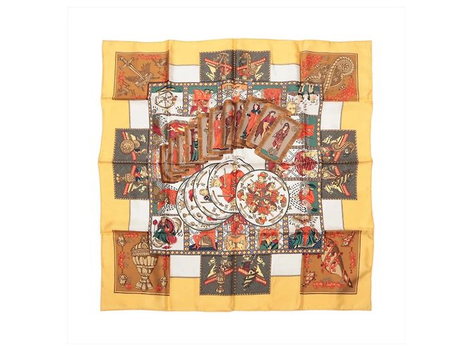 Pañuelo de seda Hermès Carré 90 "LE TAROT" Amarillo