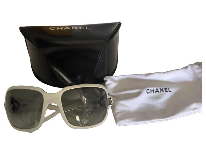 Chanel Vintage Sonnenbrille Full Set Weiß