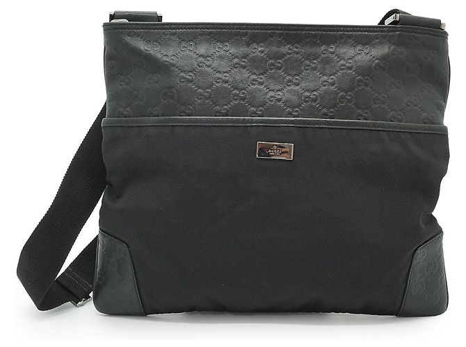 Gucci Bolsa transversal de nylon e couro com monograma GG preto
