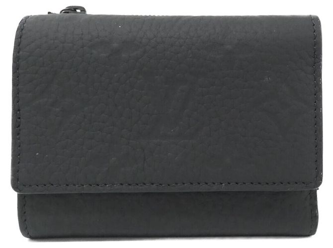 Louis Vuitton Taurillon Monogram Portefeuille Pilot Wallet Black