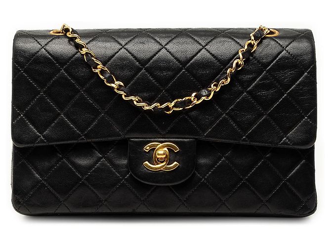 Chanel Black Medium Classic Lambskin Double Flap Preto