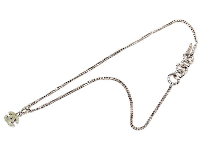 Collana con pendente Chanel Silver CC in ottone e smalto con cristalli Argento