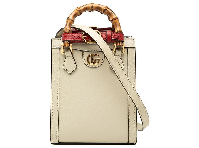 Bolsa Gucci Diana Mini em couro de bezerro branco com alça de bambu Cru