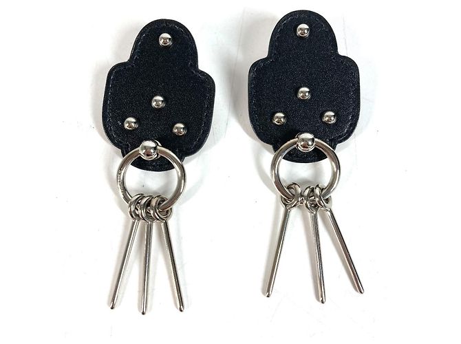 Hermès Boucles d'oreilles accessoire logo Carnaby Hermes Noir 