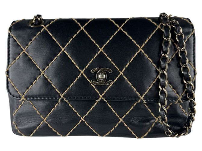 Borsa a tracolla in pelle Chanel Wild Stitch Nero Beige