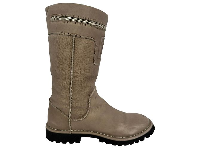 Chanel Motorcycle Boots aus braunem Leder Rot