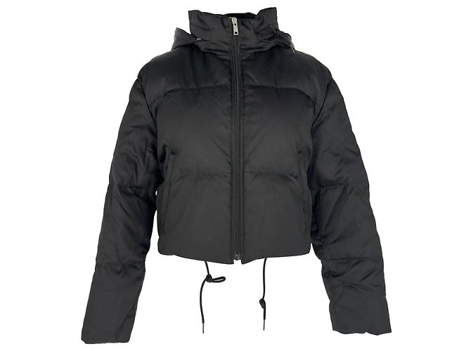 Prada Re-Nylon Cropped Down Jacket in Black Polyamide