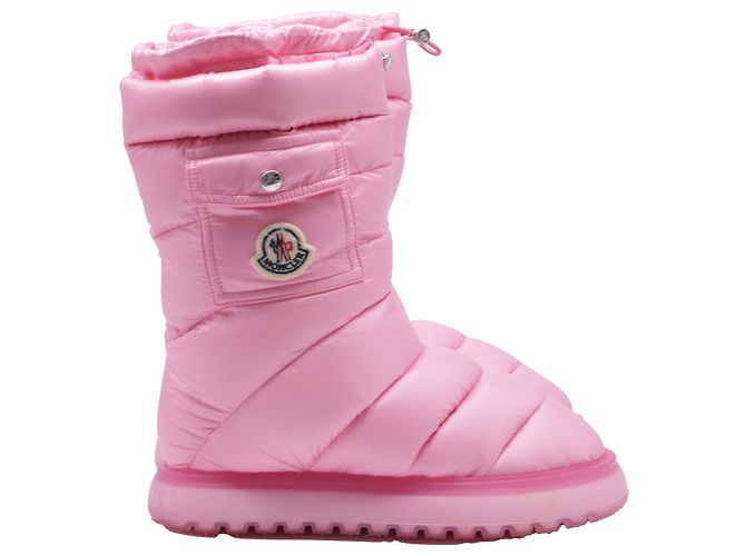 Moncler Gaia Pocket Mid Boots in Pink Polyamide