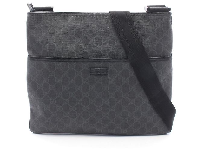Bolsa de Ombro Gucci GG Supreme Marrom Preto
