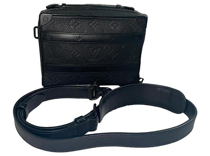 Louis Vuitton Handle soft trunk Noir