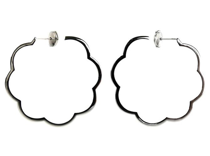Pendientes CHANEL 18KWG Oro Blanco Camellia