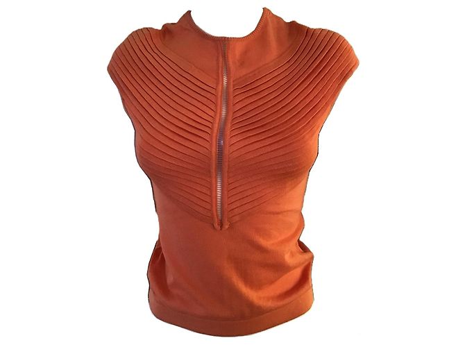 Top de punto plisado naranja Gianni Versace