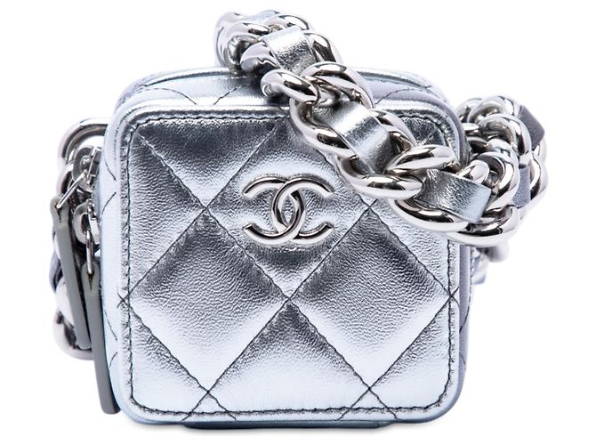 Borsa Chanel Coco Punk Cube in agnello metallizzato argento