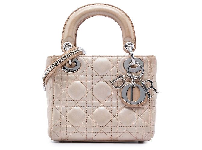 Lady Dior Cannage en agneau iridescent rose mini de Dior