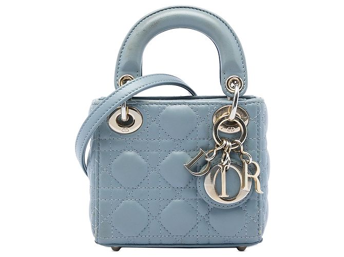 Lady Dior en agneau micro cannage bleu de Dior Bleu clair