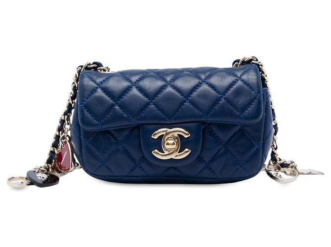 Chanel Blue Extra Mini CC gestepptes Lammleder mit Valentine Herz-Anhänger Blau Dunkelblau