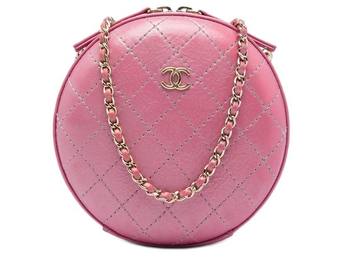 Chanel Bolsa transversal redonda em couro de vitelo com costura CC rosa e corrente