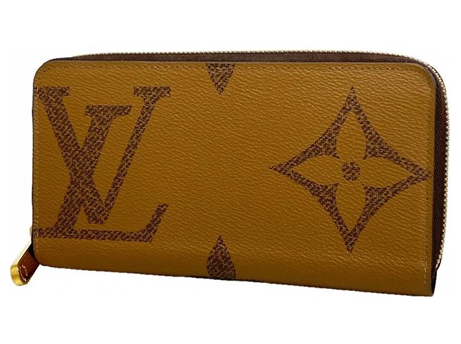 Cartera Zippy Monogram Giant Reverse Louis Vuitton Castaño
