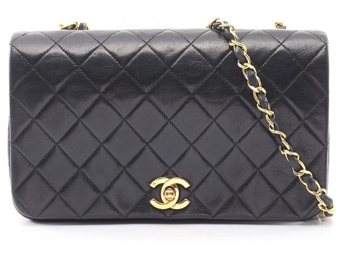 Borsa a tracolla Chanel Matelassé Full Flap Nero