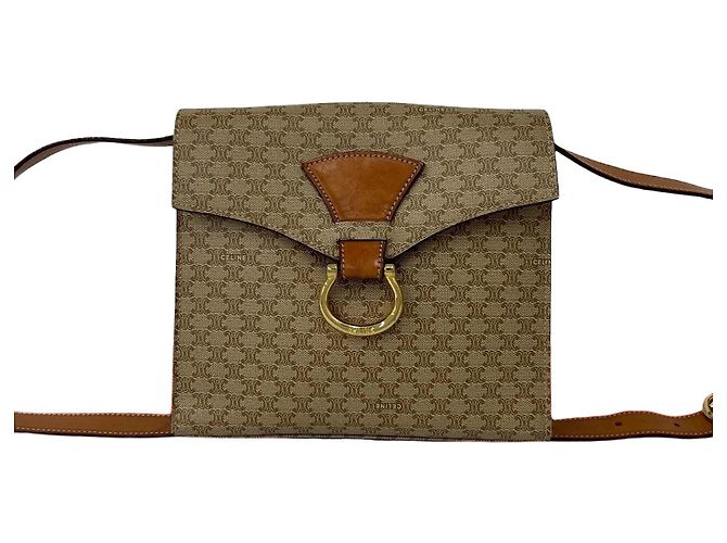 Céline Sac à bandoulière Celine Macadam Triomphe en PVC et cuir Marron