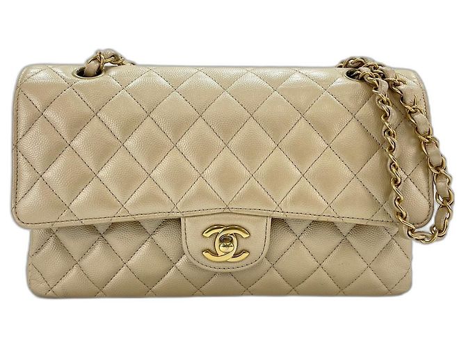 Timeless Borsa a tracolla Chanel Matelassé 25 in Beige