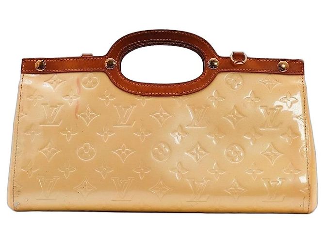 Louis Vuitton Bolsa Vernis Reade PM Bege