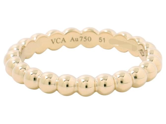 Anillo Perlee de oro y perla en oro amarillo de 18K de Van Cleef & Arpels 