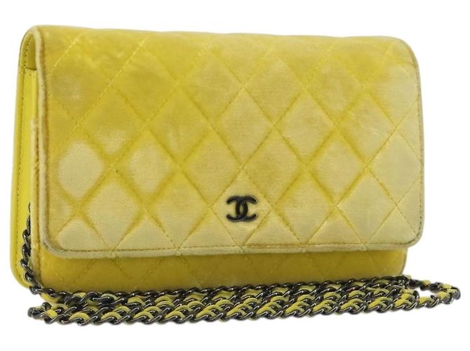 CHANEL Matelasse Chain Shoulder Bag Velor Yellow Silver CC Auth 190362A Plata Amarillo