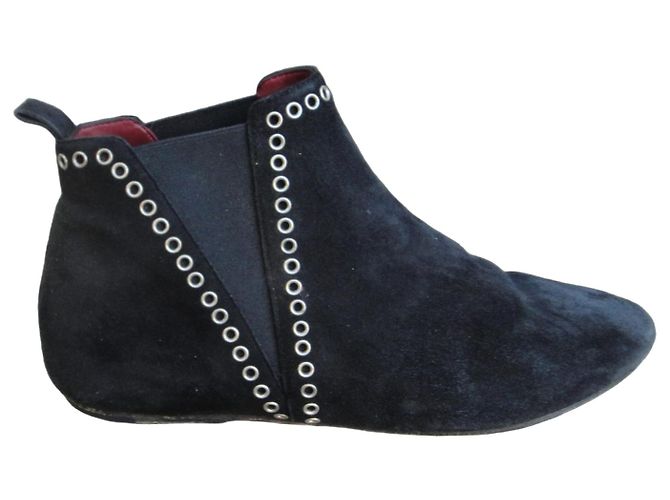 Stivaletti Isabel Marant in scamosciato nero con borchie