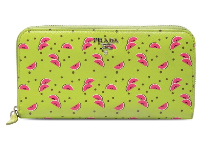 Cartera larga de cuero Saffiano verde Prada