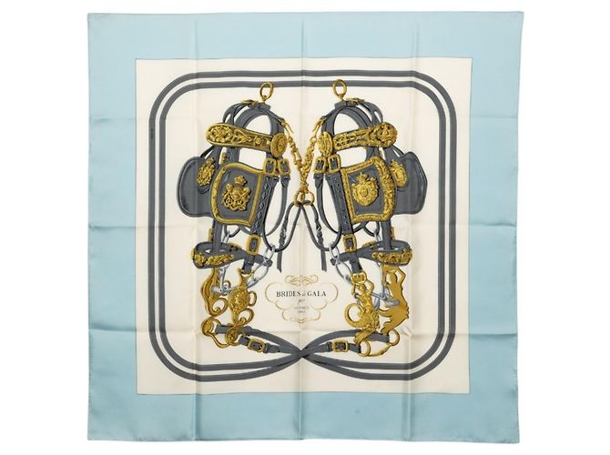 Hermès Hermes Carre 90 BRIDES de GALA Lenço de cerimônia Branco Azul claro