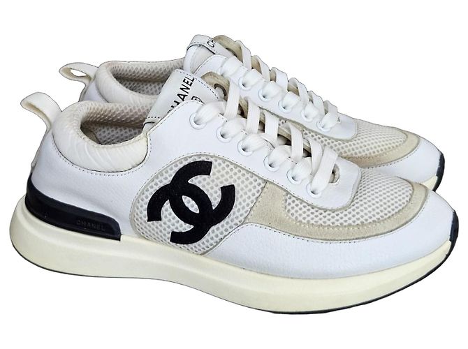 Tênis Chanel CC Logo em couro e mesh Preto Branco